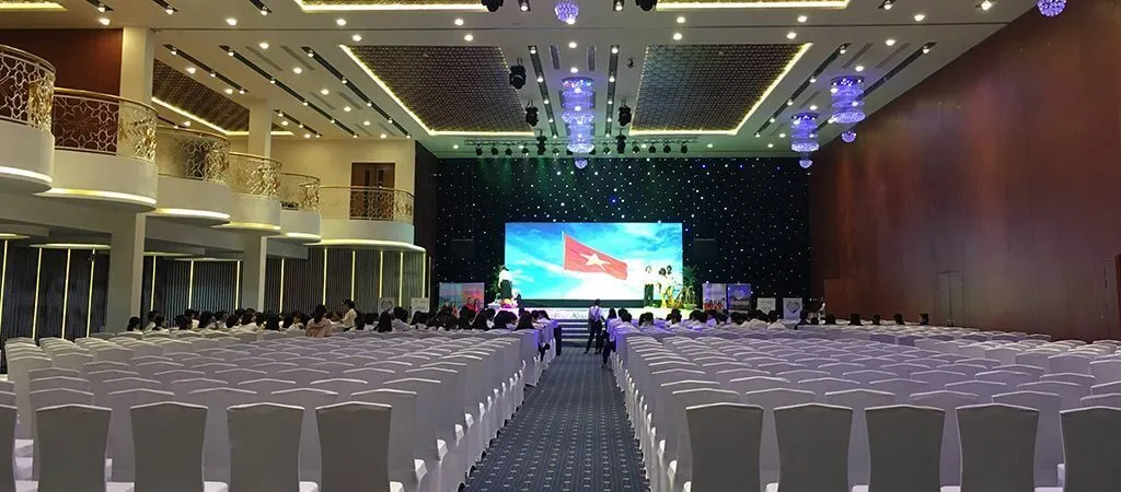 Trung tâm hội nghị là gì